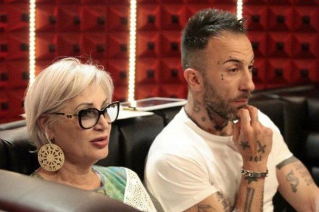 Grande Fratello 2018, anticipazioni seconda puntata: Paola Di Benedetto in Casa, sms bollenti tra Simone e Bramieri preview