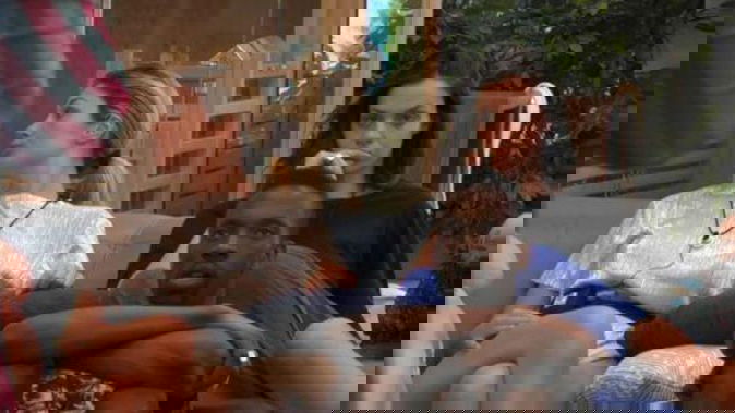 Grande Fratello, richiamo ufficiale: provvedimenti contro Baye Dame, Luigi consola Patrizia preview