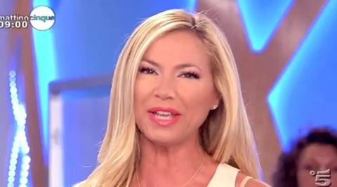 Mattino Cinque sospeso? L’indiscrezione e la replica di Federica Panicucci: “nessuna chiusura, tornerà a settembre!” preview