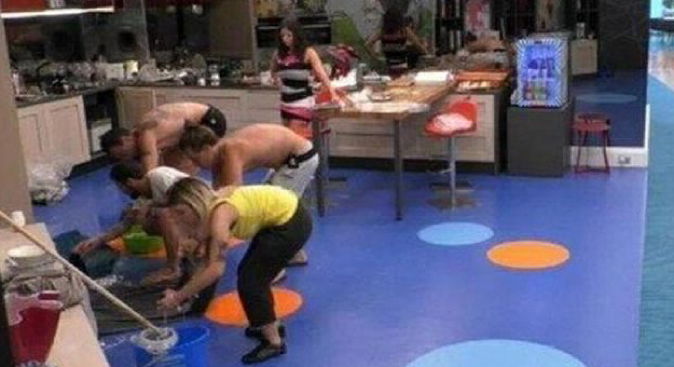 Grande Fratello 2018, casa allagata e tutti contro Danilo: “Sei presuntuoso!”, le ultime news preview