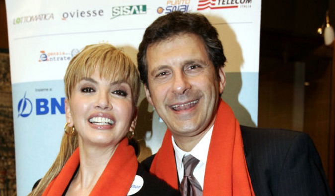 Fabrizio Frizzi, Milly Carlucci: “Come un fratello, non riesco a parlarne con serenità. Ho un grande rammarico…” article-post