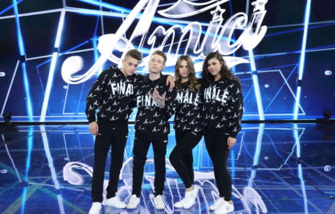 Amici serale 2018, la finale: chi vincerà tra Irama, Carmen, Einar e Carmen? Tutti gli ospiti di stasera preview