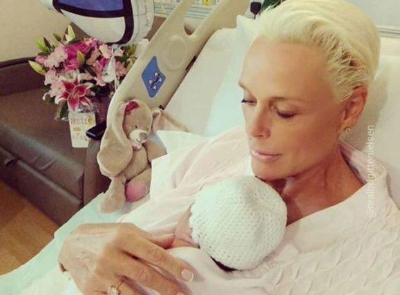 Brigitte Nielsen racconta come è nata la figlia Frida: “Ho congelato gli ovuli… che male c’è?” preview