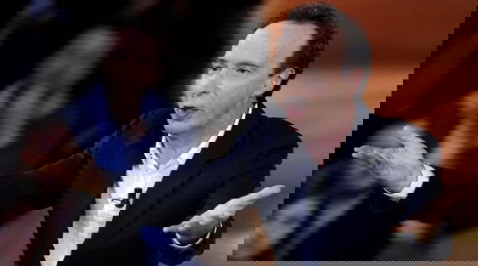 Roberto Benigni, incidente in gommone: ricoverato all’ospedale di Sassari, ecco cosa è successo preview