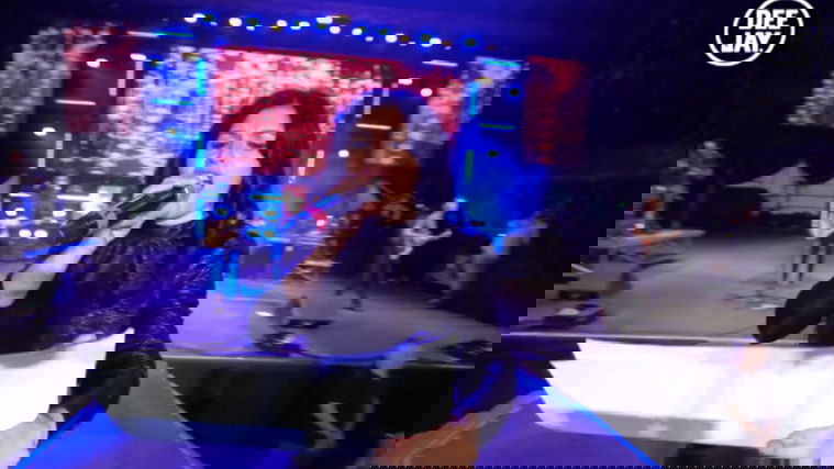 Giusy Ferreri, l’omaggio ad Aretha Franklin e la furia del web: “Chiedete scusa, è un insulto!” (Video) preview