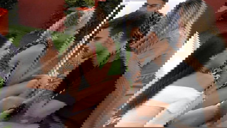 Grande Fratello Vip, Francesco Monte flirta con Giulia Salemi: primo battibecco in Casa preview