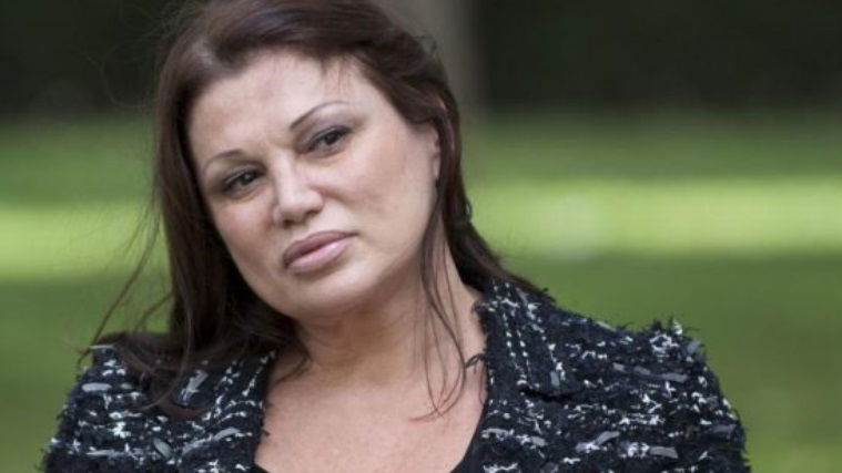 Grande Fratello Vip, Serena Grandi choc: “Il mio ex mi perseguita, ho paura… la situazione sta diventando pericolosa” preview