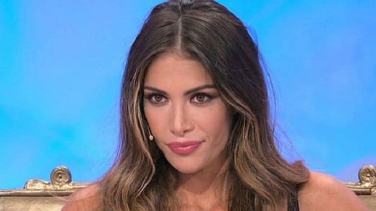 Uomini e Donne, anticipazioni: Mara Fasone abbandona il trono a sorpresa! preview