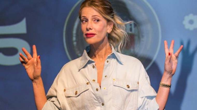Alessia Marcuzzi pronta per l’Isola dei Famosi 2019: “Flavia Vento potrebbe esserci” e su Riccardo Fogli… preview