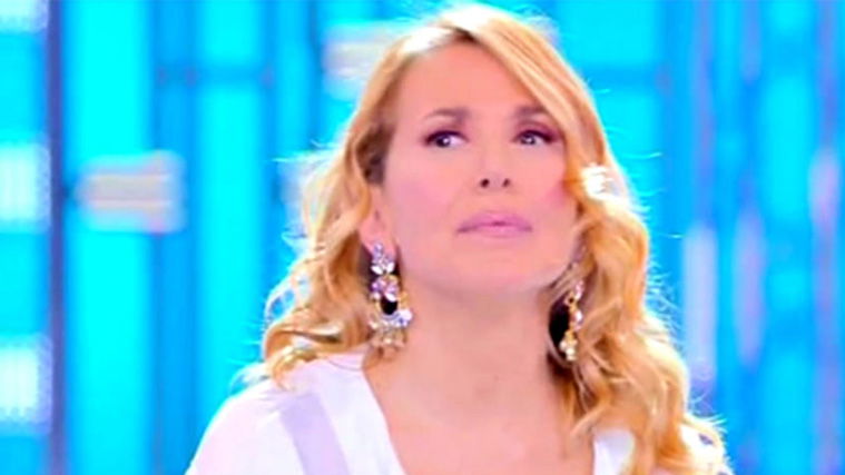 Domenica Live, quando torna? Al suo posto arrivano Beautiful, Una Vita e Il Segreto: la programmazione preview