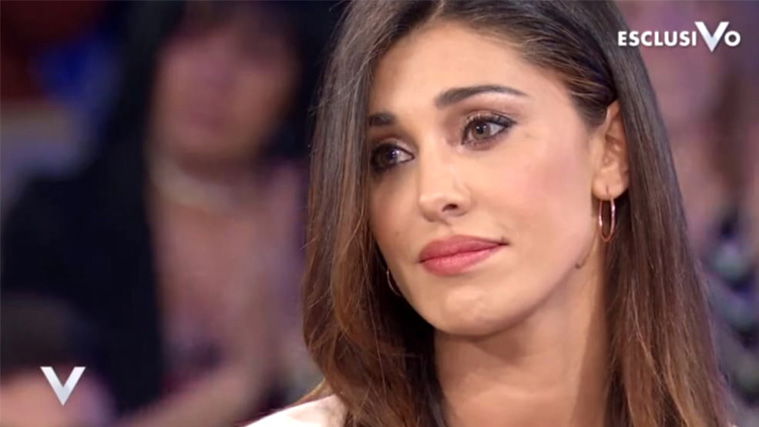 Gossip Tv, Belen Rodriguez lascia Mediaset? Showgirl stanca dei ruoli minori, in cerca della svolta preview