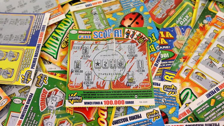 Gratta e Vinci, biglietto da 200 mila euro: nessun lo voleva, ecco cosa e dove è successo preview