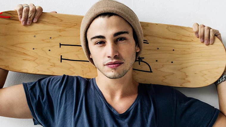 Riccardo Marcuzzo lascia l’Italia per un anno: fan infuriate, concerti a febbraio 2020, ecco perché preview