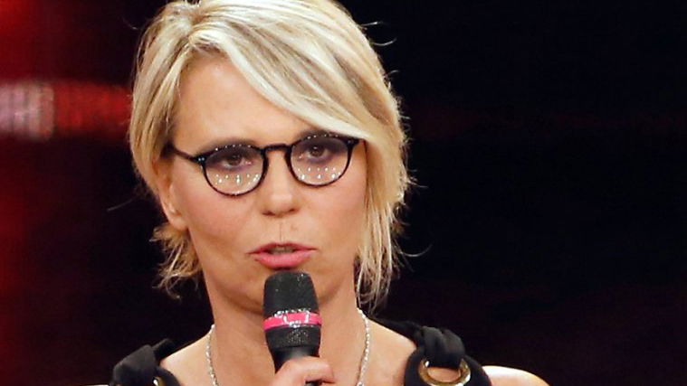 Maria De Filippi replica a Milly Carlucci: “Ballando con le Stelle? Nessuna telefonata da parte sua, ma…” article-post