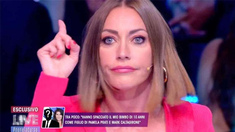 Karina Cascella, scuse a Pamela Prati: “Ciò che ho detto non è stato corretto, faccio un passo indietro” preview