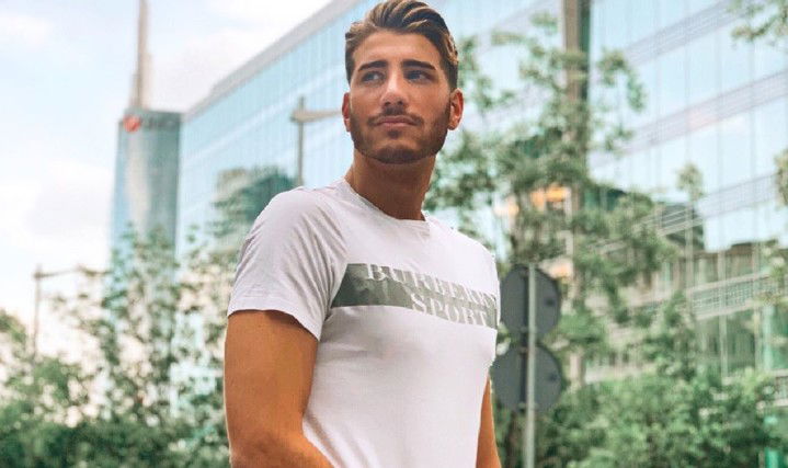 Uomini e Donne, Nicolò Ferrari dopo il lutto torna sui social: ecco il messaggio preview