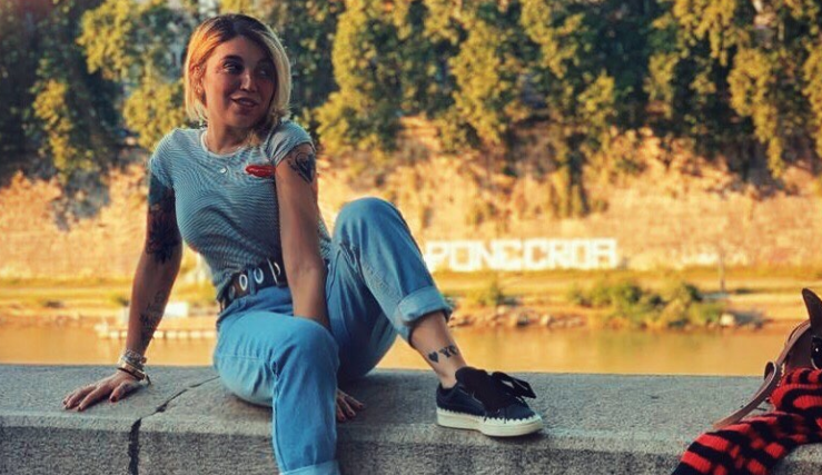 Veronica Satti smentisce di avere un flirt dopo la fine della storia con Valentina: per lei al primo posto ci sono famiglia e progetti personali