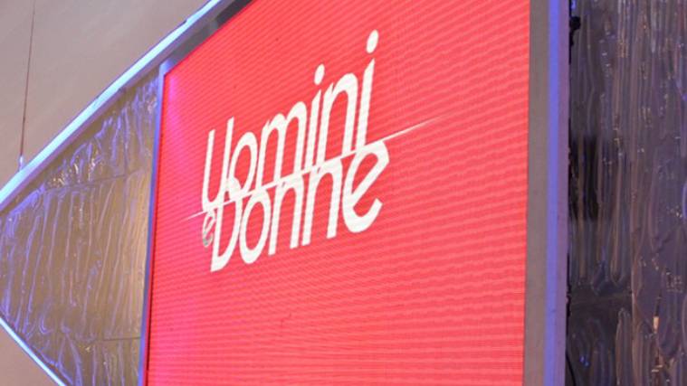 Uomini e Donne rinviato: ecco quando andrà in onda, al suo posto ancora Bitter Sweet article-post