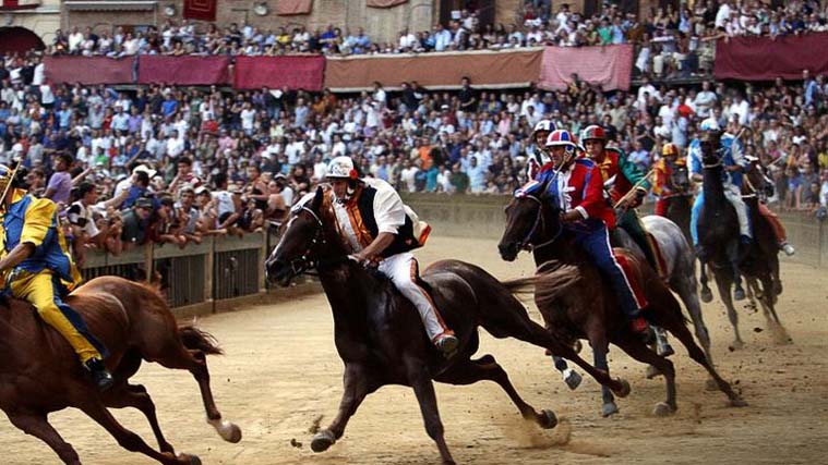 Palio di Siena 2019, diretta tv e streaming: Contrade, Cavalli e Fantini article-post