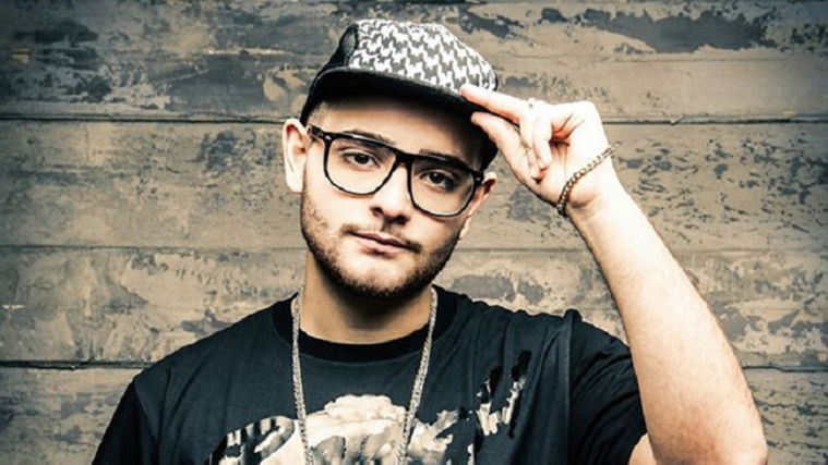 Rocco Hunt ci ripensa e non lascia la musica: “I giorni più brutti della mia vita!” preview