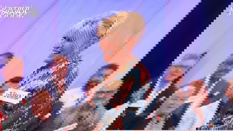 Uomini e Donne, oggi 4 novembre: Gemma scaricata da Jean Pierre ma arriva nuovo cavaliere preview