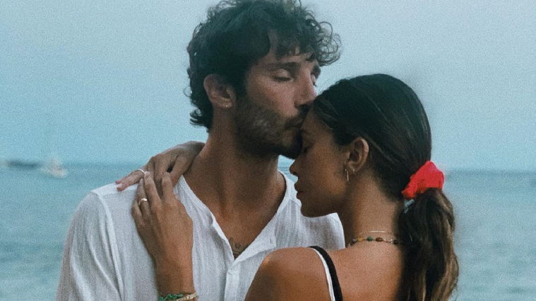 Belen Rodriguez e Stefano De Martino: “Nuova gravidanza? Lavori in corso!” preview