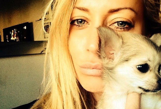 Karina Cascella, morta la cagnolina Carolina: “Vedere mia figlia soffrire è lacerante!” preview
