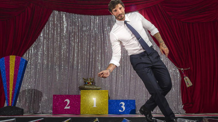 Stasera tutto è possibile, anticipazioni: Stefano De Martino al timone, ecco tutti gli ospiti preview