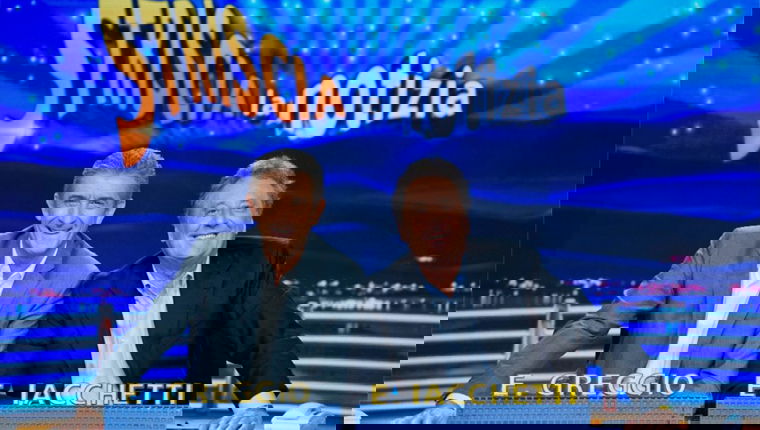 Striscia la Notizia, via Michelle Hunziker: Enzo Iacchetti ed Ezio Greggio insieme preview