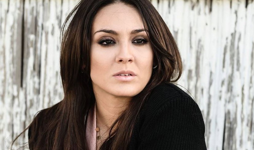 Francesca Manzini, Amici Celebrities: senza veli contro body shaming, lotta all’anoressia e bulimia preview