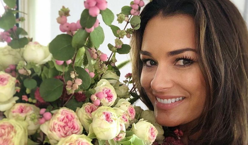 Alena Seredova “non stira” i grembiuli ai figli: “Preferisco passare più tempo con loro!” preview