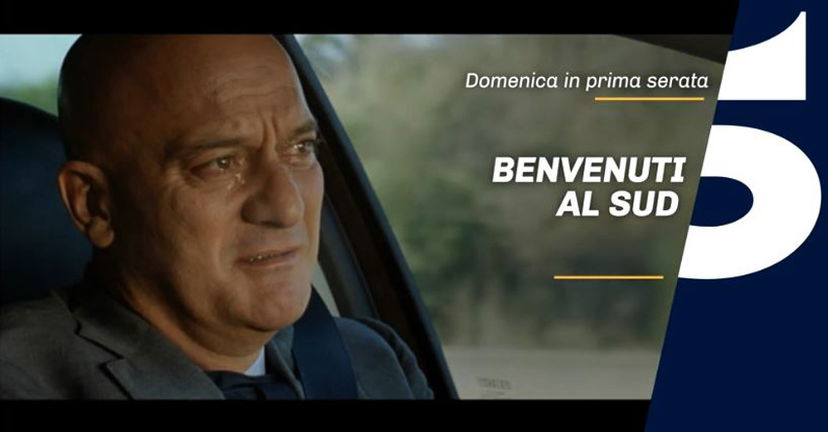 Benvenuti al Sud, film oggi su Canale 5: trama, video trailer e streaming preview