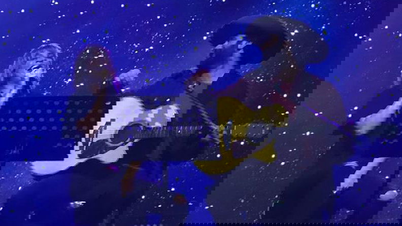 Emma Marrone e Tommaso Paradiso, Video: duetto e “Luci blu” preview