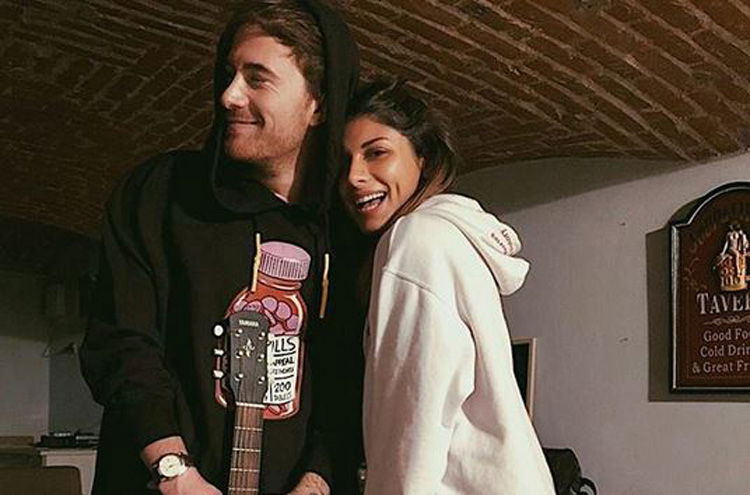 Francesco Sole e Giulia Cavaglià fidanzati: il “poeta web” spiega come è nata la relazione article-post
