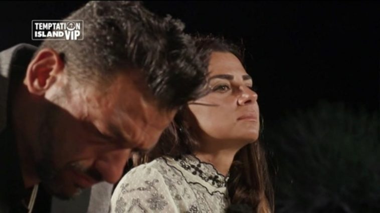 Temptation Island Vip, Pago e il messaggio incredulo: Serena Enardu e l’ondata d’odio social preview