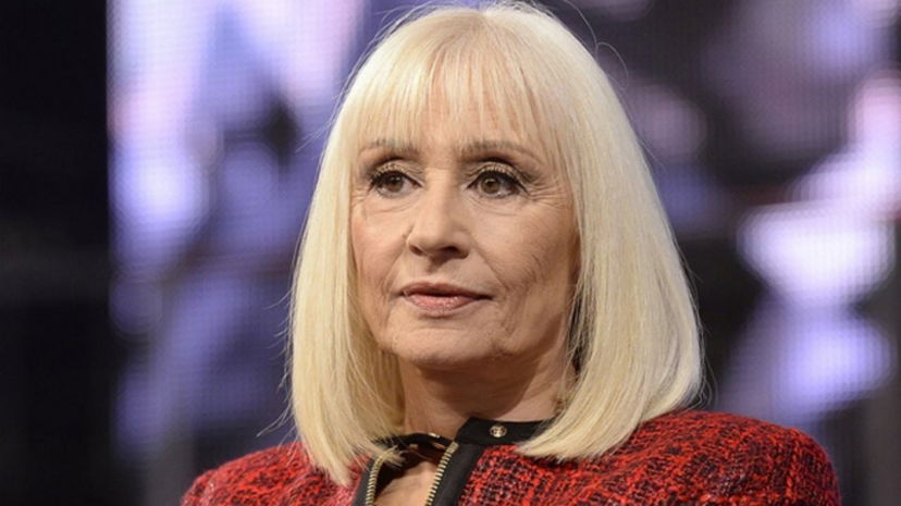 A raccontare comincia tu: Raffaella Carrà incontra Vittorio Sgarbi preview