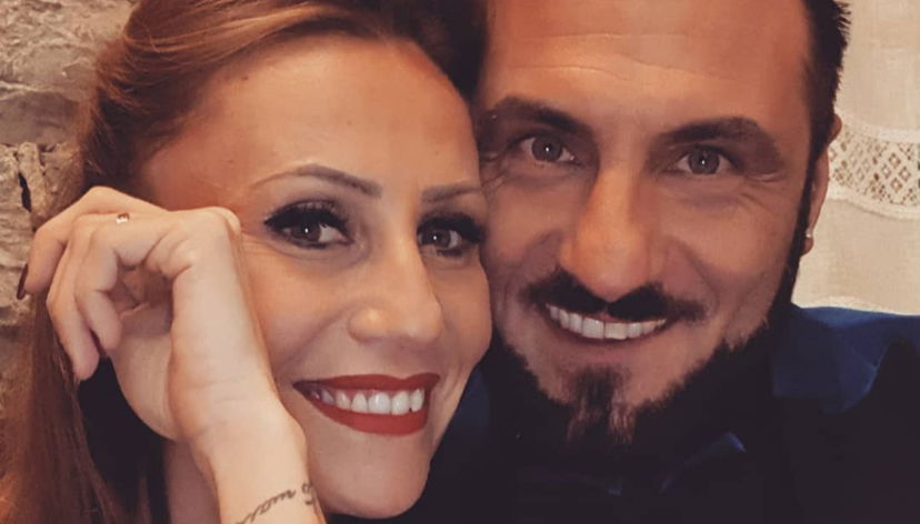Sossio e Ursula presentano Bianca: decisione indigna web, verità sul matrimonio preview