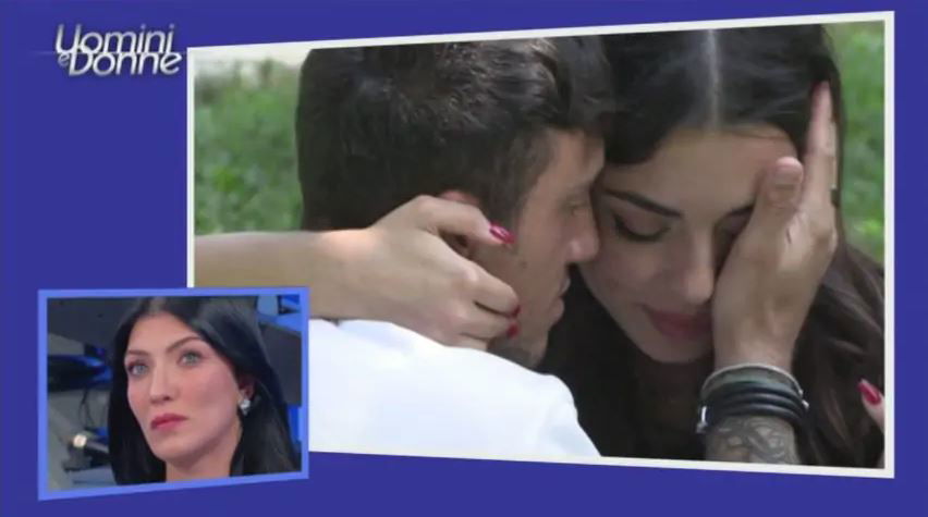 Uomini e Donne, Giulia D’Urso ha baciato un altro? La segnalazione lascia Giulio sotto choc article-post