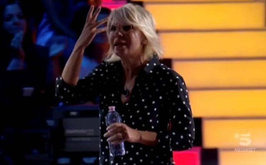 Maria De Filippi furiosa a Tu si que vales lascia lo studio: “cogli*ne!” – VIDEO article-post