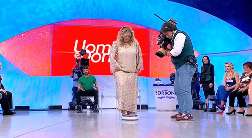 Tina Cipollari dieta, 7 settimane: disastro! Interviene la naturopata – VIDEO preview