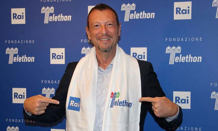 Soliti Ignoti – Il Ritorno, Simona Ventura e Lorella Cuccarini tra gli ospiti article-post
