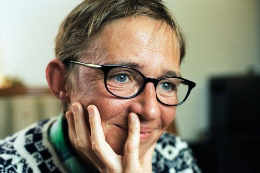 Susanna Tamaro annuncia ritiro, sindrome di Asperger: “Non ho più energie!” preview