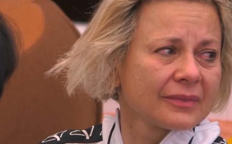 Grande Fratello Vip, Antonella Elia in lacrime: “Mi manca un figlio, sono stata codarda: che rimpianto!” preview