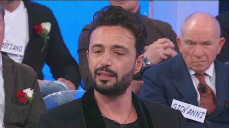 Uomini e Donne: Amando Incarnato si discolpa, Gianni non gli crede e Gemma chiude con Marcello preview