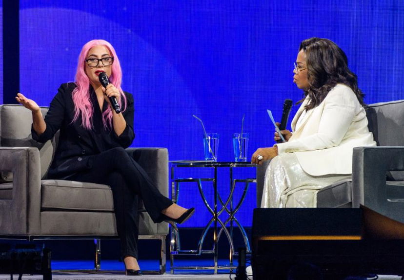 Lady Gaga: “Violentata a 19 anni, ero autolesionista, mi tagliavo e sbattevo al muro” preview