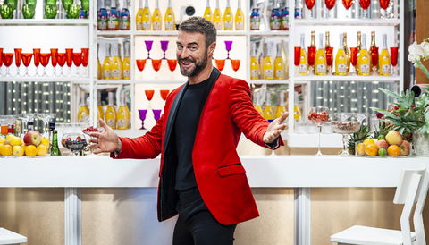 Flavio Montrucchio e Primo Appuntamento senza rivali! Vinta la sfida con Enrico Papi preview