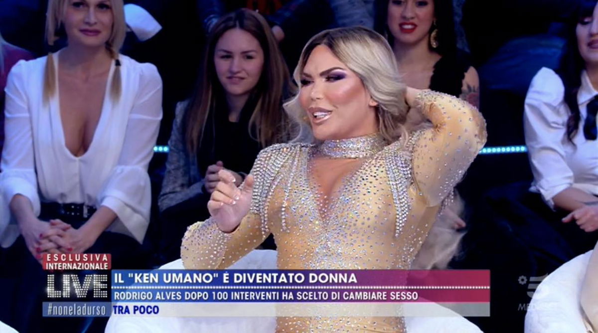 Rodrigo Alves diventa una donna: trasformazione e retroscena di Roberto Alessi article-post
