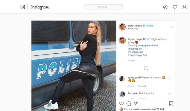 Taylor Mega: dito medio alla camionetta della Polizia, ecco perché l’ha fatto preview