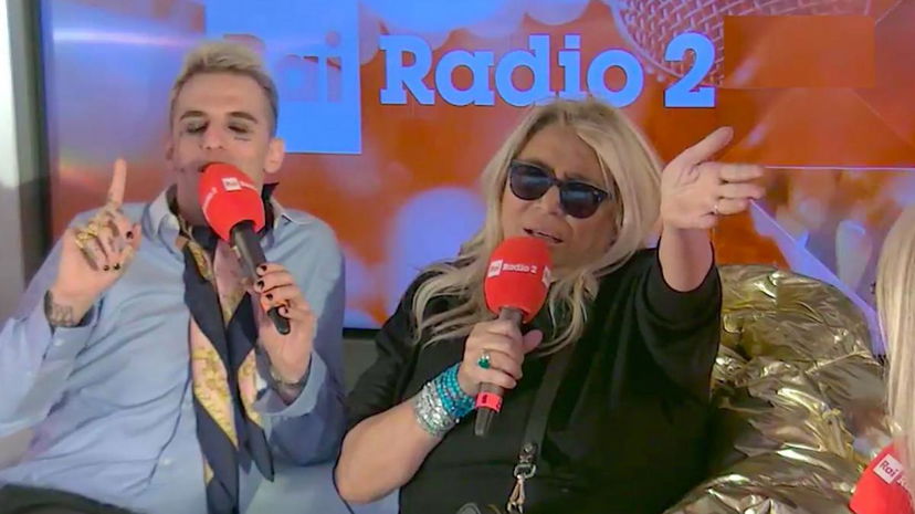 Sanremo 2020, Mara Venier difende Achille Lauro e sbotta: “Dateje il Valium” preview