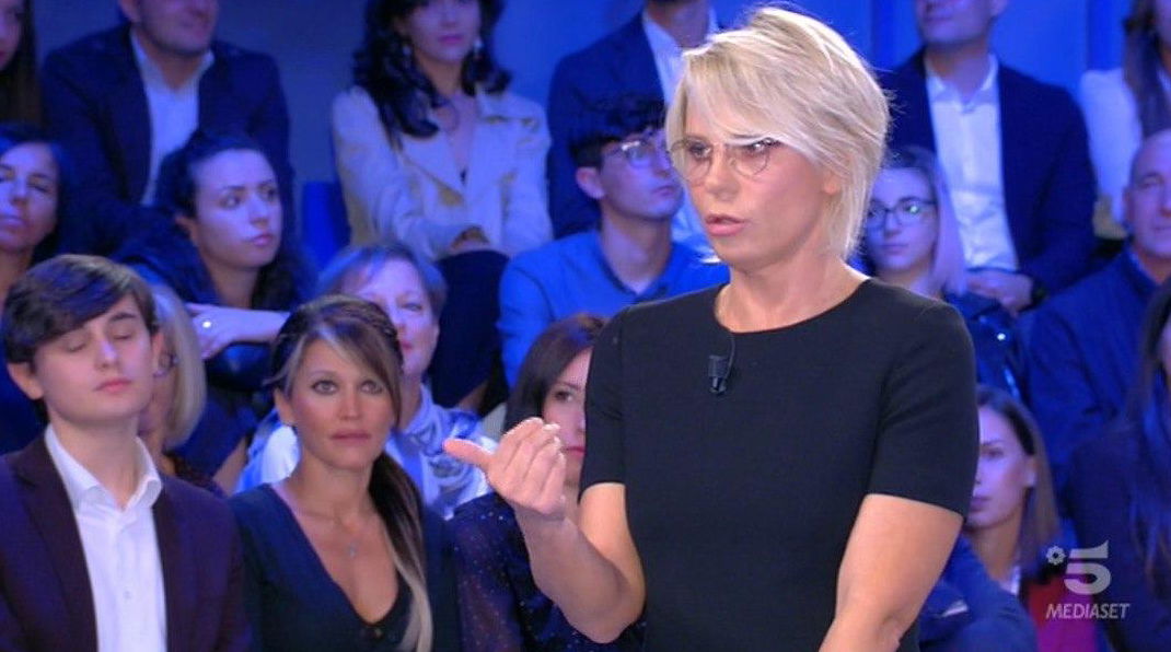 Ascolti TV, C’è posta per te batte Una storia da cantare: ecco quanto ha fatto la quinta puntata article-post